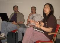 [photo de Chip Salzenberg, Leopold Tötsch et Autrijus Tang]